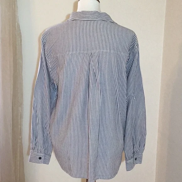 Sam &Lavi long sleeve blouse,blue/white stripe,collar, button front,Ushape hem,M - Picture 2 of 6